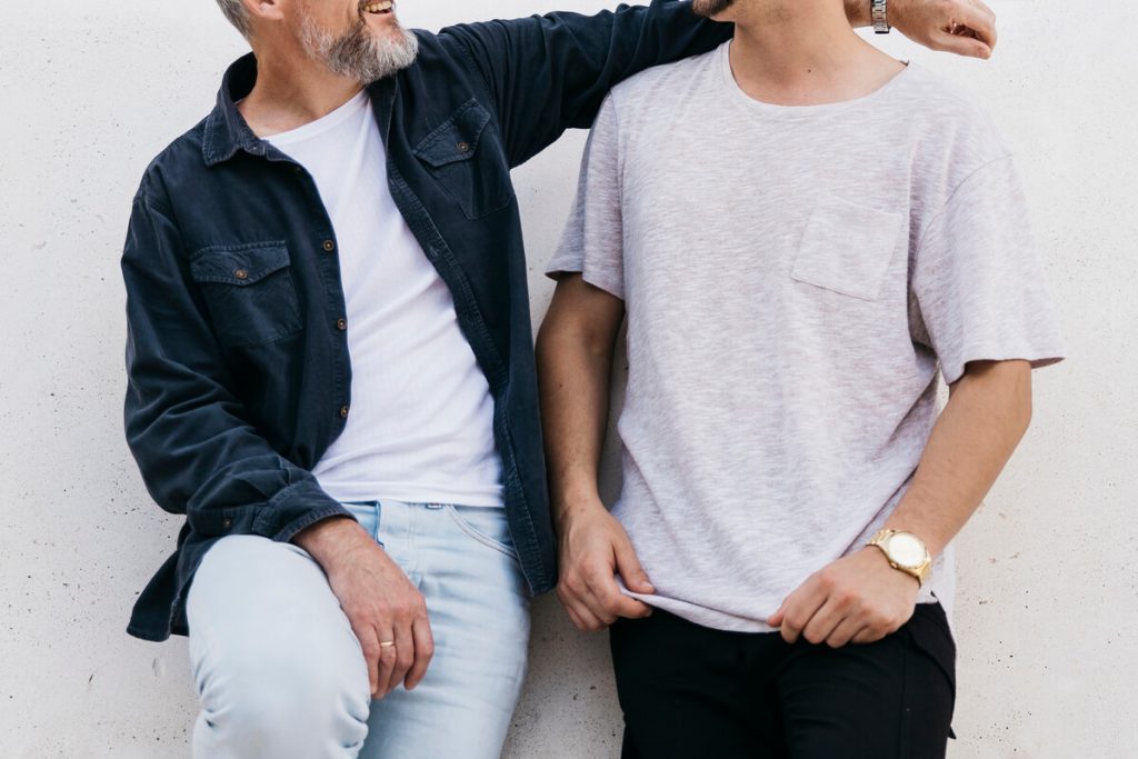 T-Shirt vs Shirt: Key Differences & Manufacturing Guide